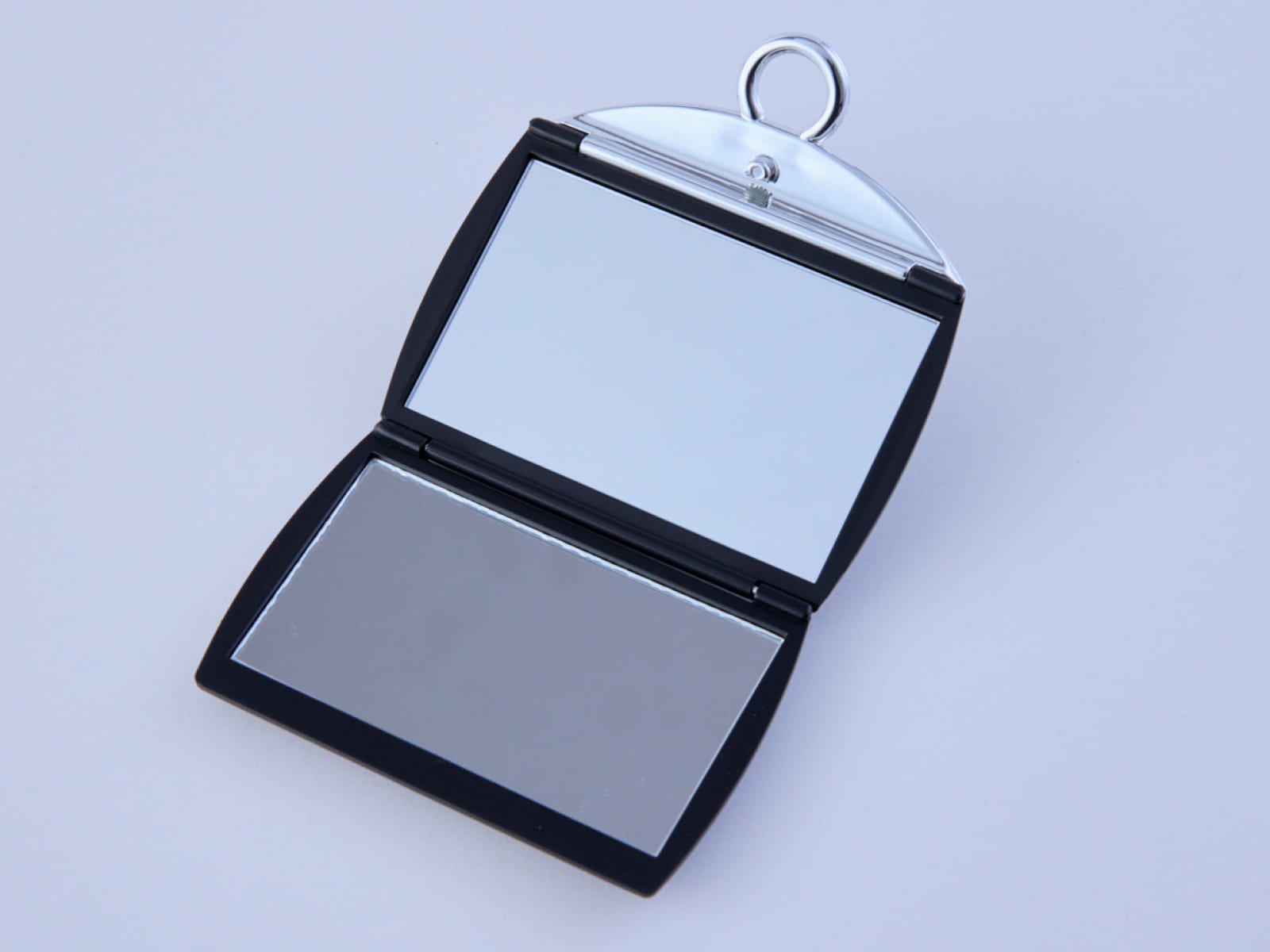 バック型ミラー